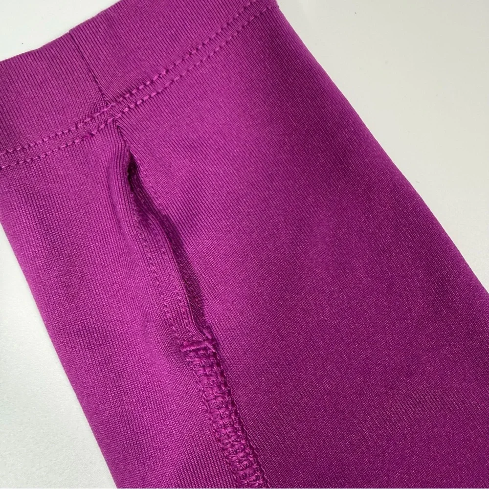 Nike Dri-Fit Women's Live Strong Purple Long Sleeve‎ 1/4 Zip Pullover Size XS